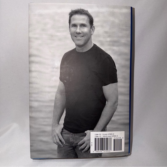 Nicholas Sparks Blue Hardcover Novel - Picture 5 of 7